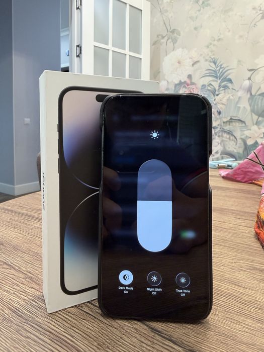 Продам (айфон) iPhone 14 pro max