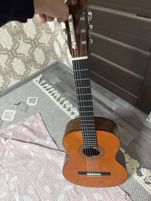 Gitara Yamaxa c40