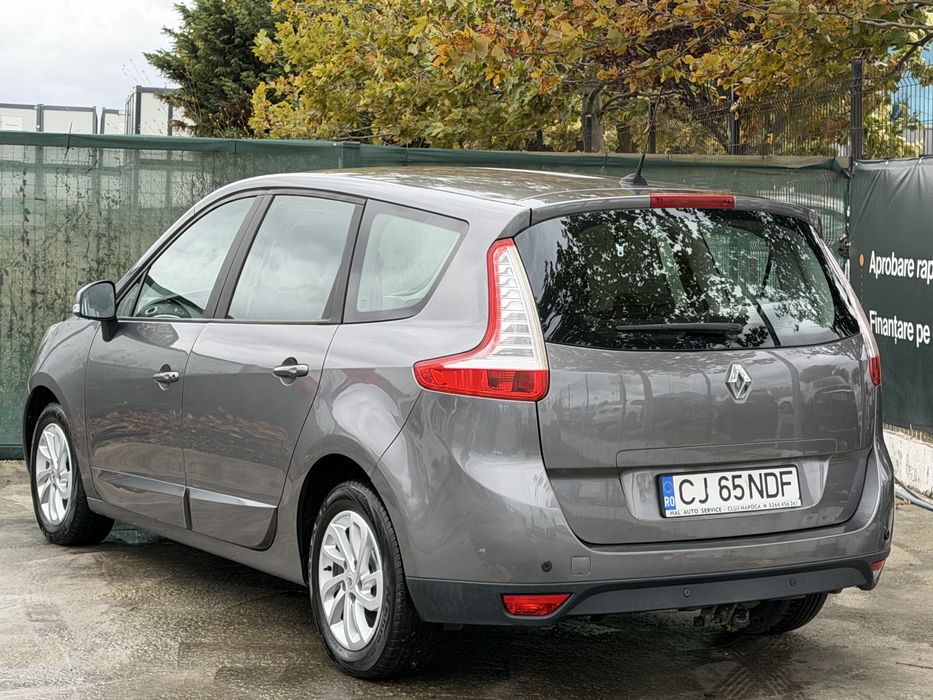 RENAULT Grand Scenic 2012 — imagine 3