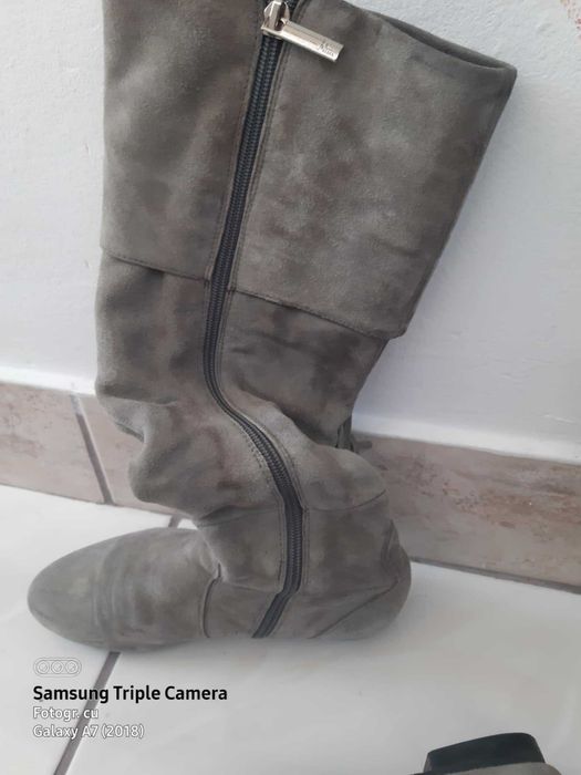 Doua perechi cizme piele naturala marime 36