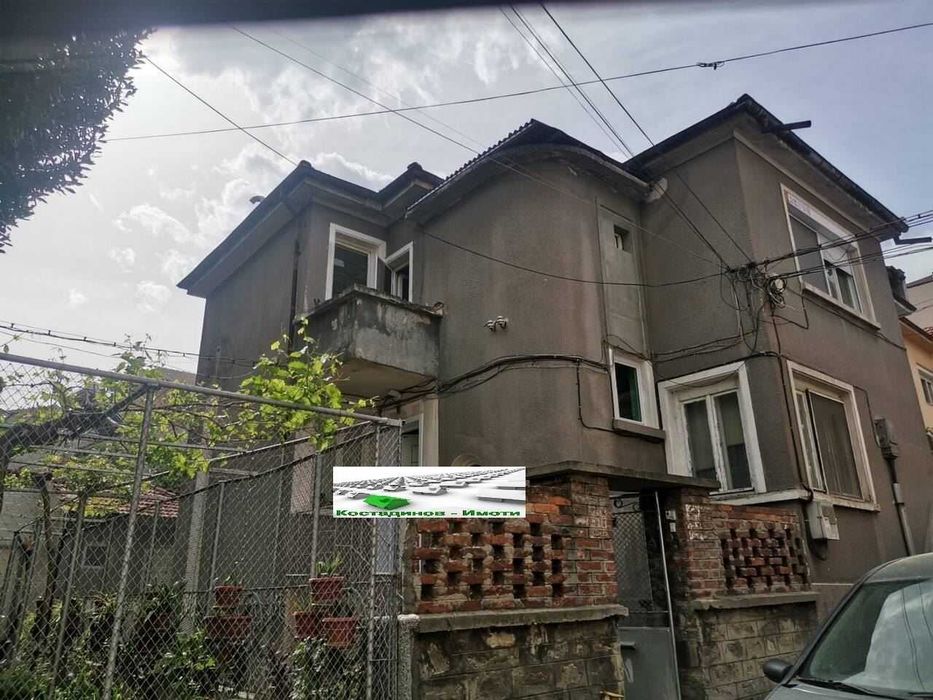 Етаж от къща в Гр. Асеновград ТОП ЛОКАЦИЯ