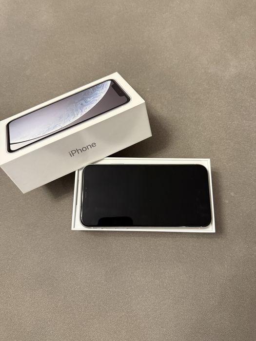 iPhone XR 128 GB White – отлично състояние