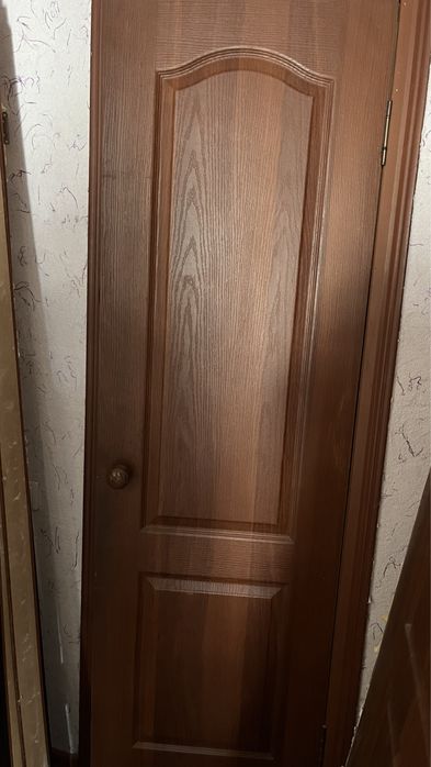 Двери межкомнатные коричнивые