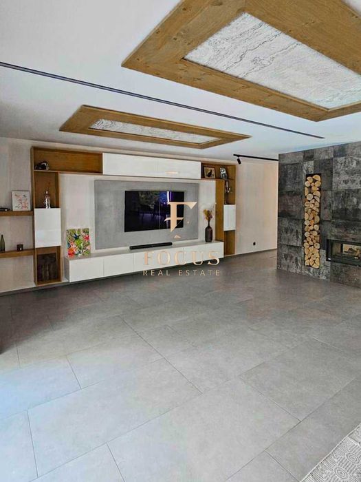 Продава се Къща в с. Марково, Област Пловдив - 365 кв.м за 2000 €/кв.м - Снимка #1