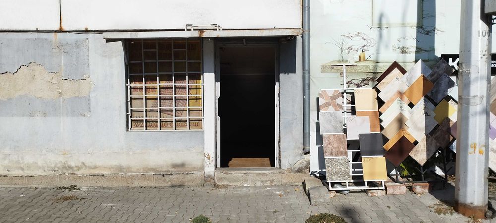 Давам склад под наем