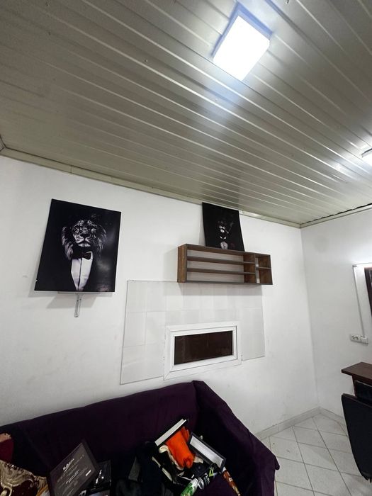 2 ta kreslo  2 oyna mebel rakvina 1ta sushilka divan va shu xamasi