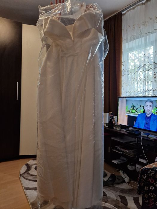 Vând rochie de mireasă