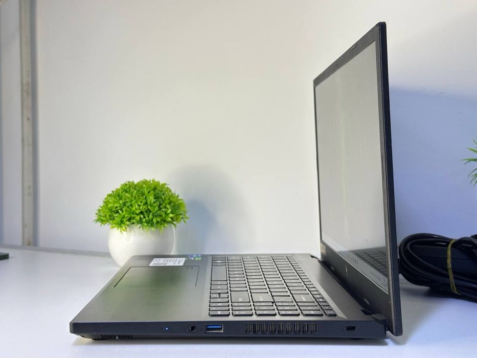 Acer Nitro intel core i5-13 /