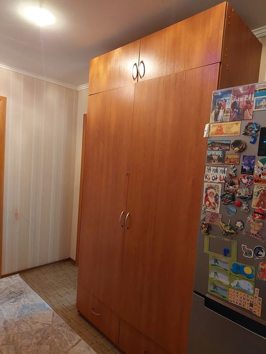 Срочно продам большой Шкаф