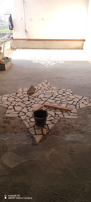 Tog toshlarni teramiz