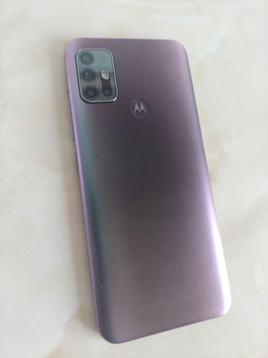 Vând Motorola Moto G30 de 128Gb impecabil și fără probleme /poze reale