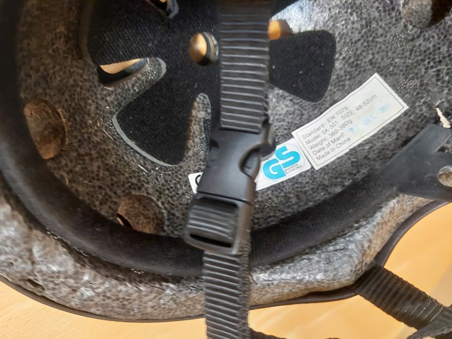 Тинейджерска каска