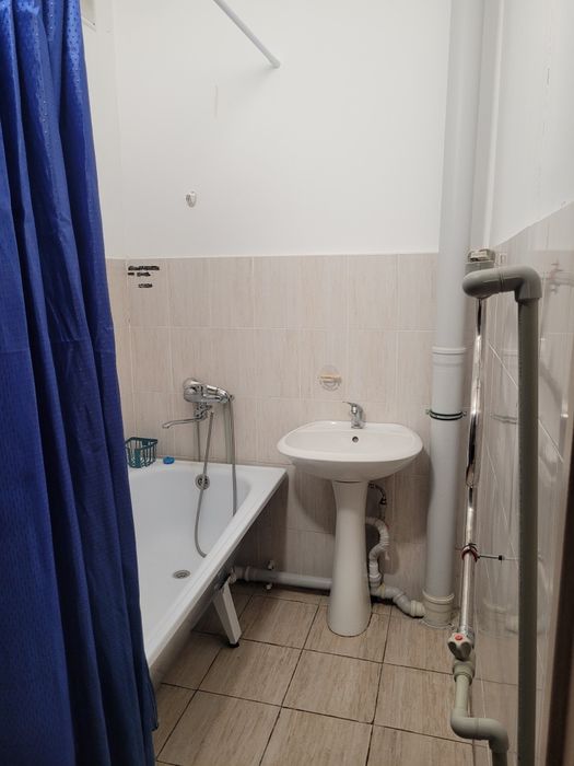 1 комнатная квартира(кухня-студия)