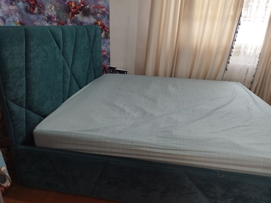 Продам кровать  двухспальная