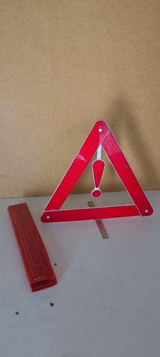 Продам разные аварийные знаки.