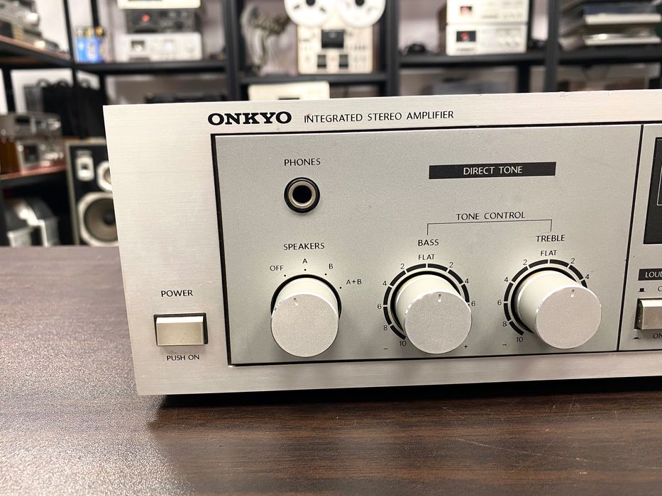 Japan Hi-Fi усилвател Onkyo