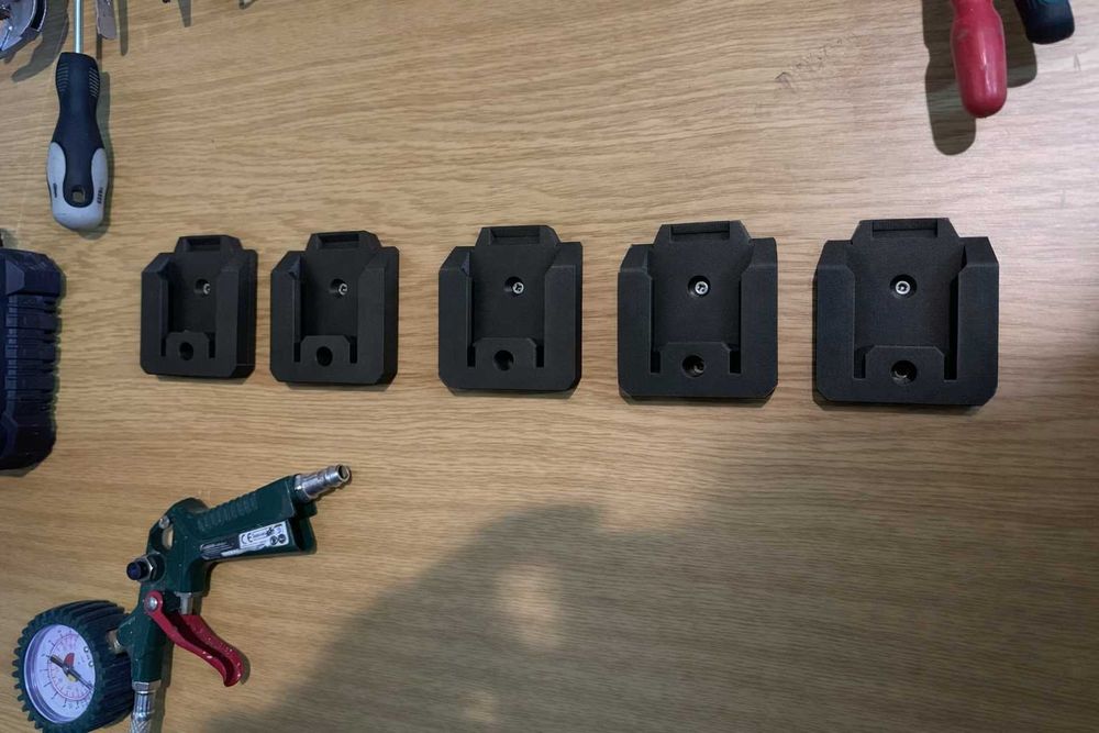 Set suport acumulator Parkside X20V – 3buc 27lei / 5buc 40lei