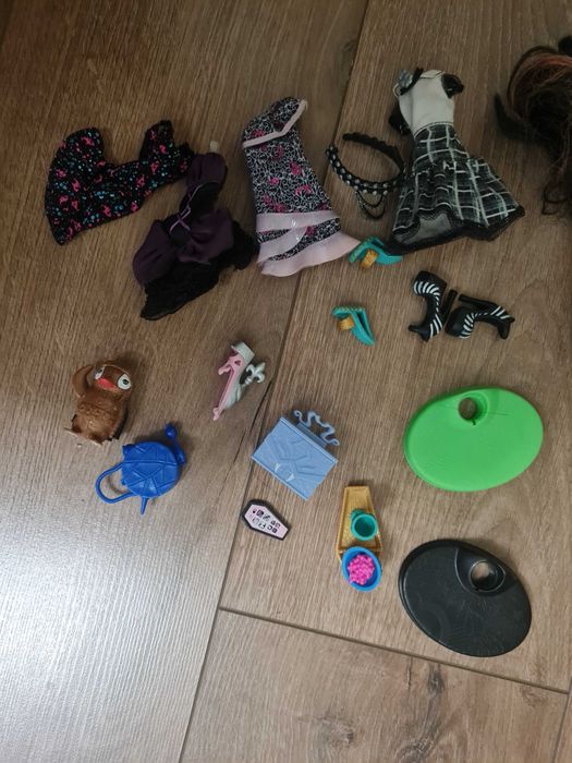 Monster high, отдам все вместе