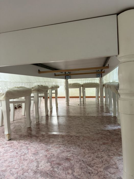 3.5 м стол с 14 стульями