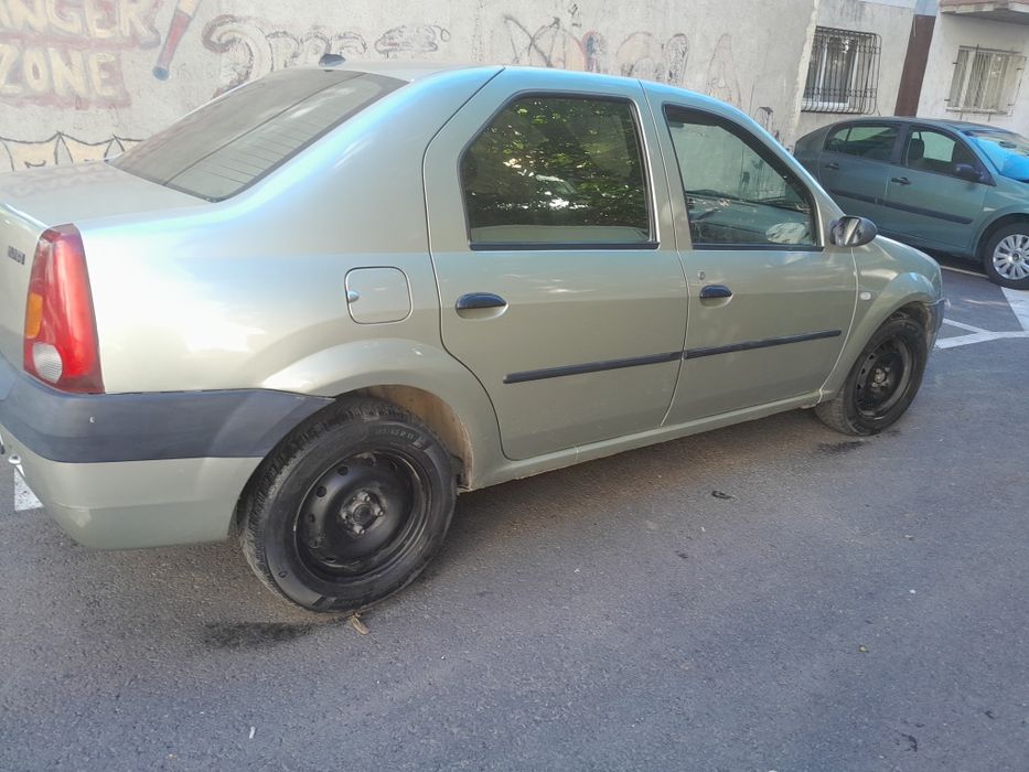 Autoturism Dacia Logan