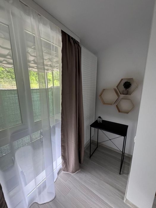 Inchiriez apartament in viziru
