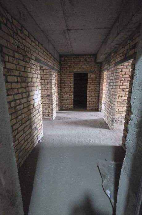 3/9/10. Спутник 7, Янгихает (Сергели). Квартира 100 м² (коробка).