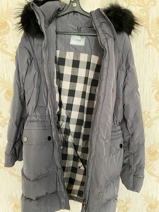 Продам удлиненную куртку на мальчика