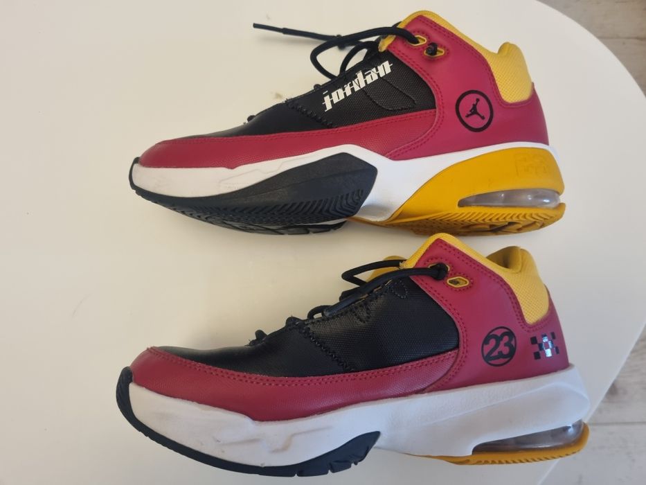 Vand ghete Nike Jordan Air Max Aura 3 nr 39