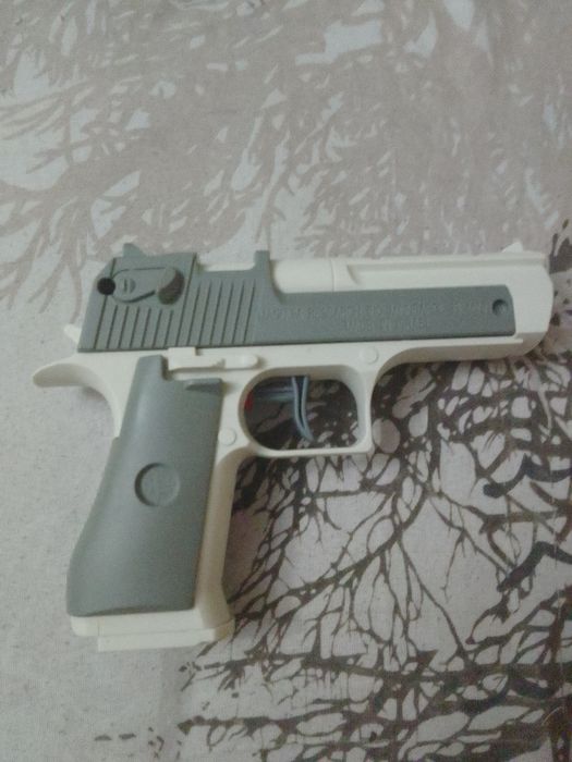 Водяной пистолет desert eagle