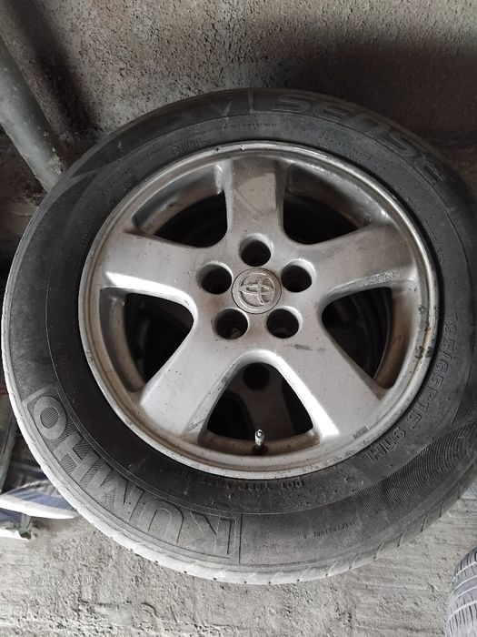Продам диски с шинами 15