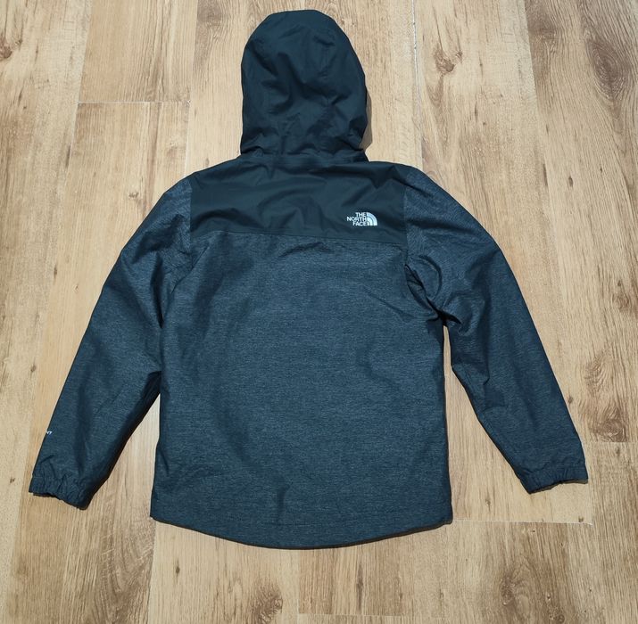 Geaca The North Face Dryvent marimea copii 7/8 ani
