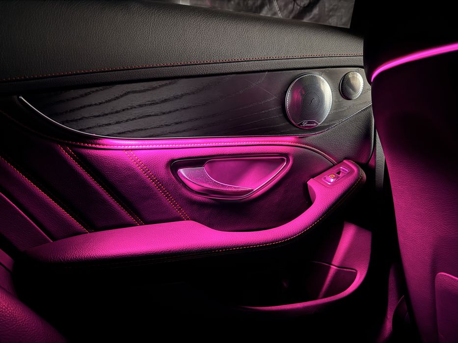 Mercedes амбиентно осветление, Светещи въздуховоди и 3D Говорители