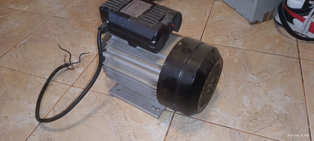 Motor electric 230V 3kw