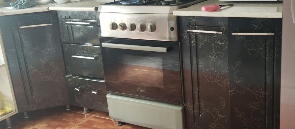 Продам кухонный гарнитур