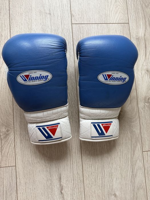 Продавам оригинални боксови ръкавици Winning 14 oz, връзки (lace-up)