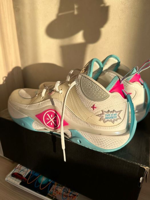 Баскетбольные кроссовки