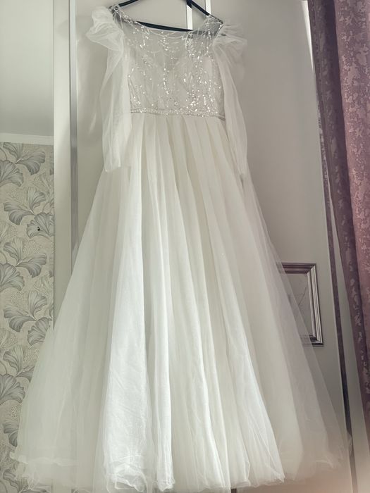 Свадебные платья