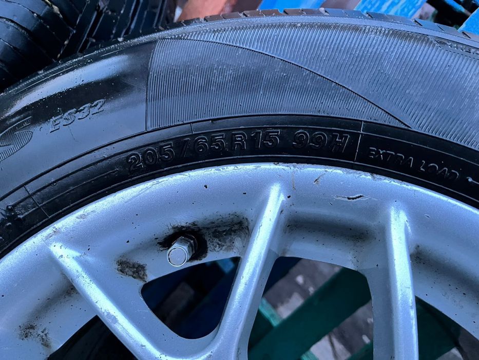 Продам Шины с дисками