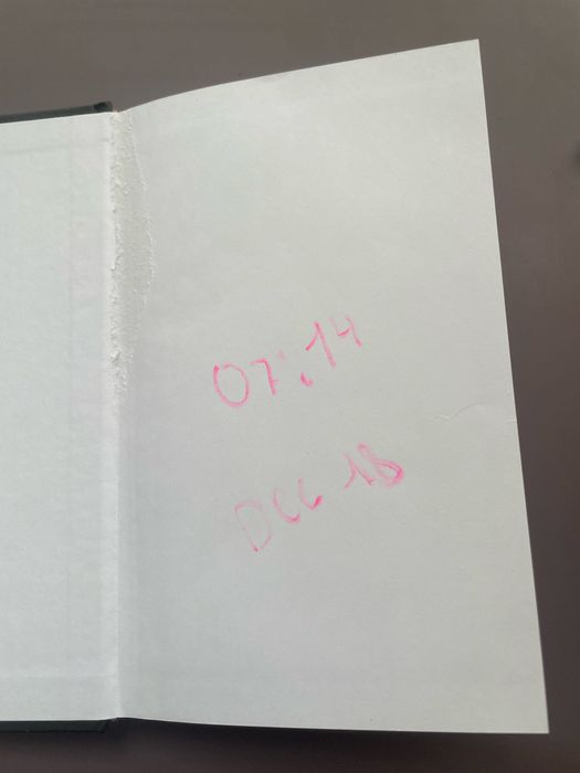 Книга Энола Холмс