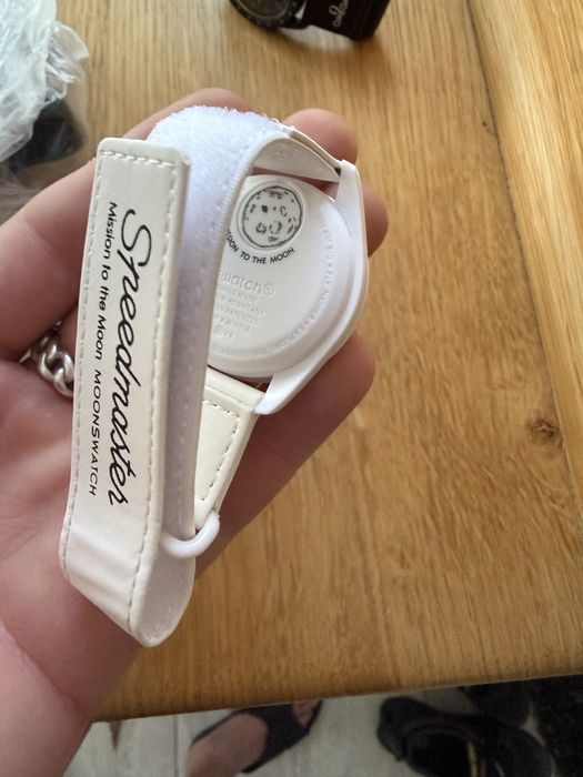 Swatch x Omega noi nepurtate