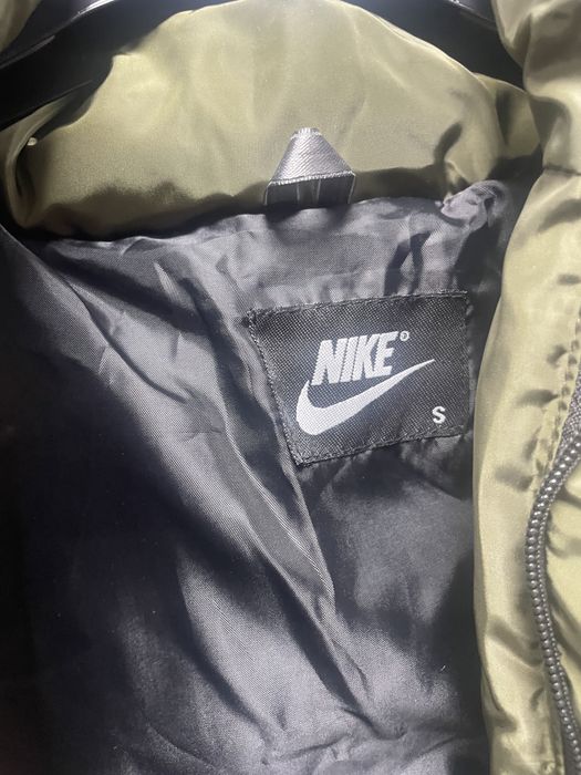 Мъжко Зимно Яке NİKE с етикети.Налични размери-S,L,XL,XXL