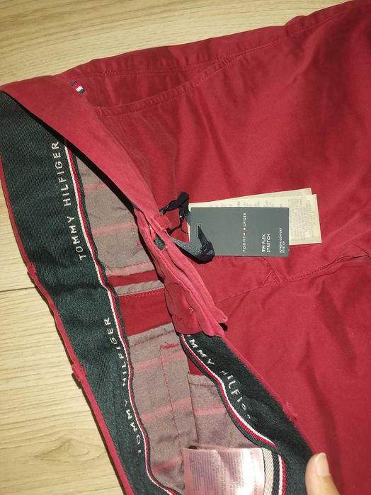 Нов панталон Tommy Hilfiger