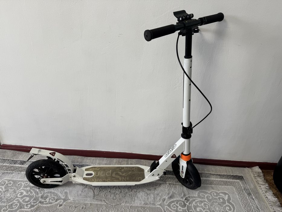 Продам самокат детский