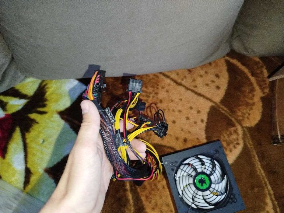 продам блок питания для пк