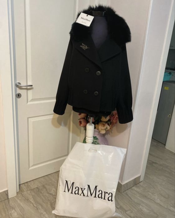Palton scurt, superb Max Mara