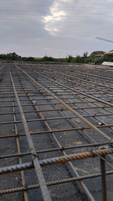 Бетонные работы, арматурщики.