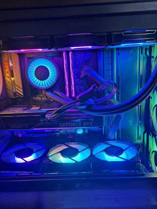 placa RTX 5070 cu factura si garantie impecabila 3700 lei pret fix