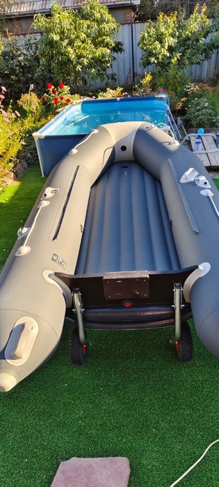 Лодка АКВА 3200, доп