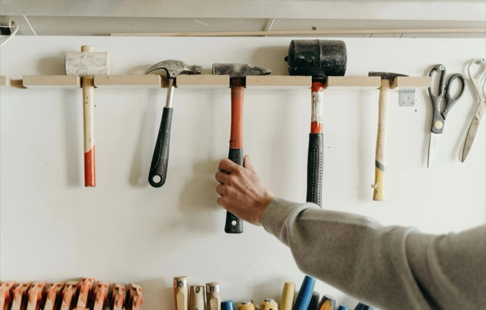 Муж на час  Мелкий ремонт по дому