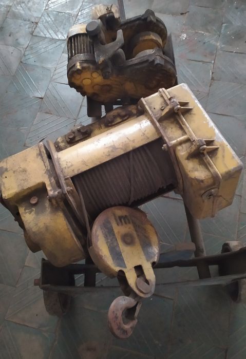 Продам тельфер грузоподъёмность 1 тонна